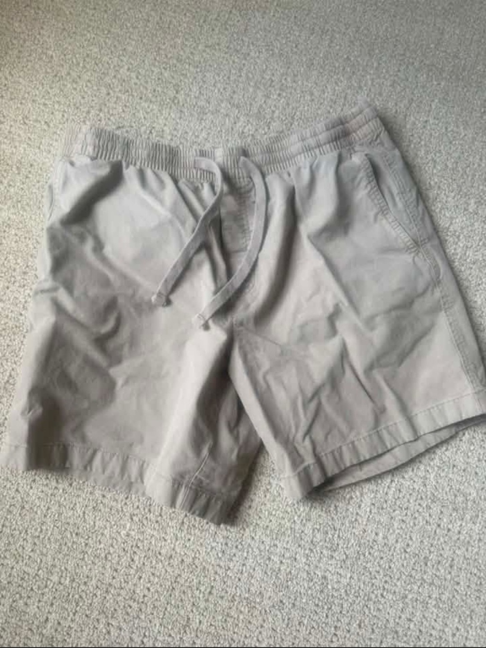 Vineyard Vines Men's 7” Surfside Drawstring Pull On Shorts in Khaki